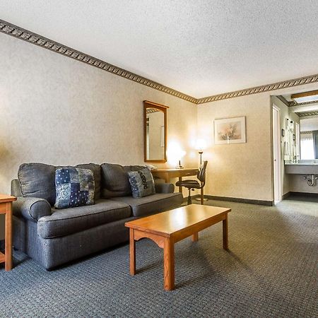 Quality Inn & Suites Silicon Valley Санта Клара Экстерьер фото